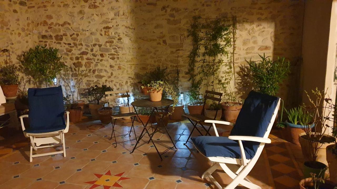 La Maison De St Victor Bed and Breakfast Saint-Victor-de-Malcap Esterno foto