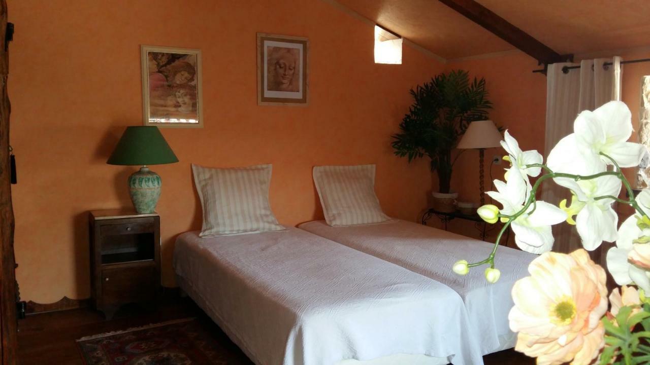 La Maison De St Victor Bed and Breakfast Saint-Victor-de-Malcap Esterno foto
