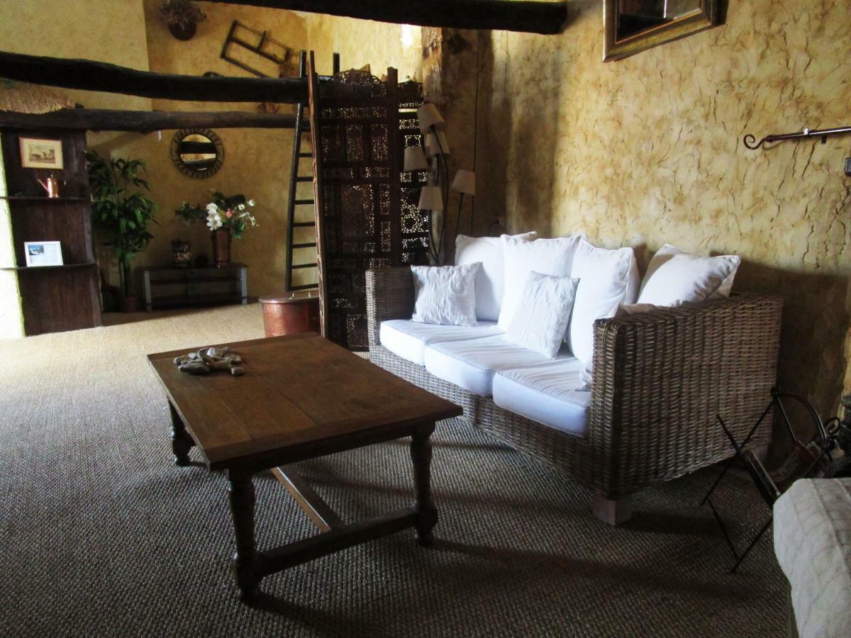 La Maison De St Victor Bed and Breakfast Saint-Victor-de-Malcap Esterno foto