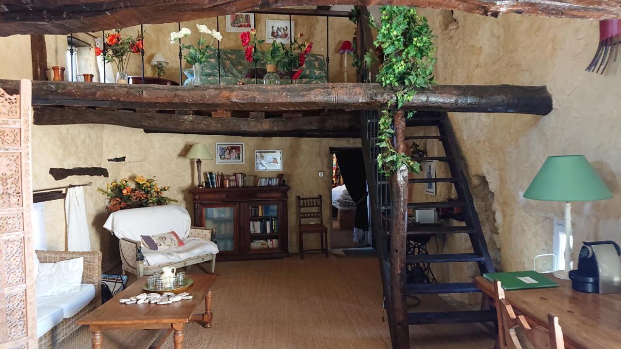 La Maison De St Victor Bed and Breakfast Saint-Victor-de-Malcap Esterno foto